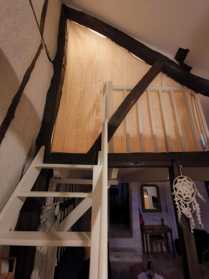 Loft Atypique Au Calme Avec Cour Privative Appartement Bourges